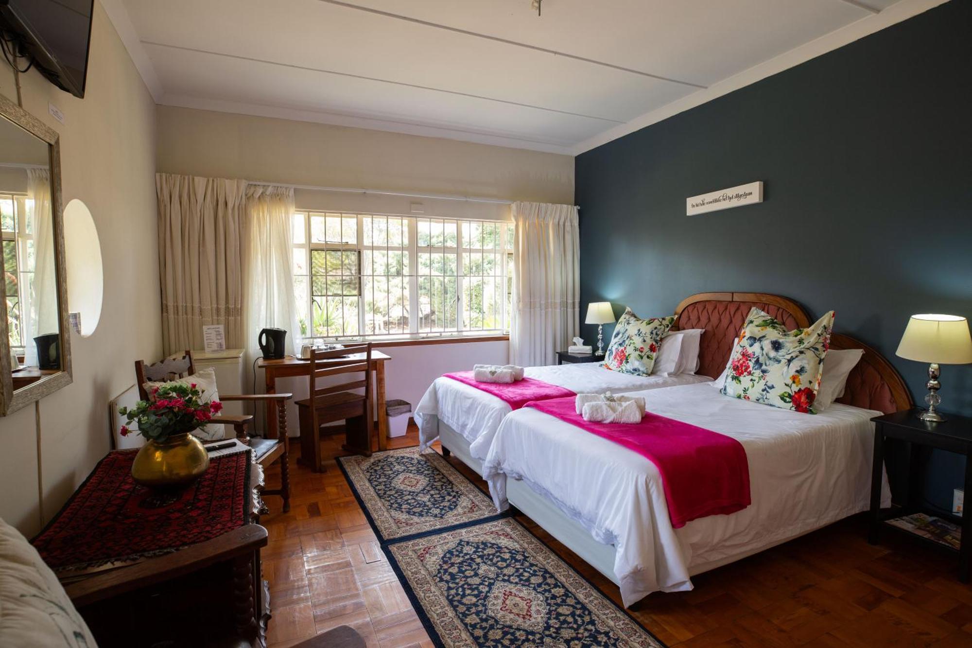 Gibson Place Vrede Luaran gambar