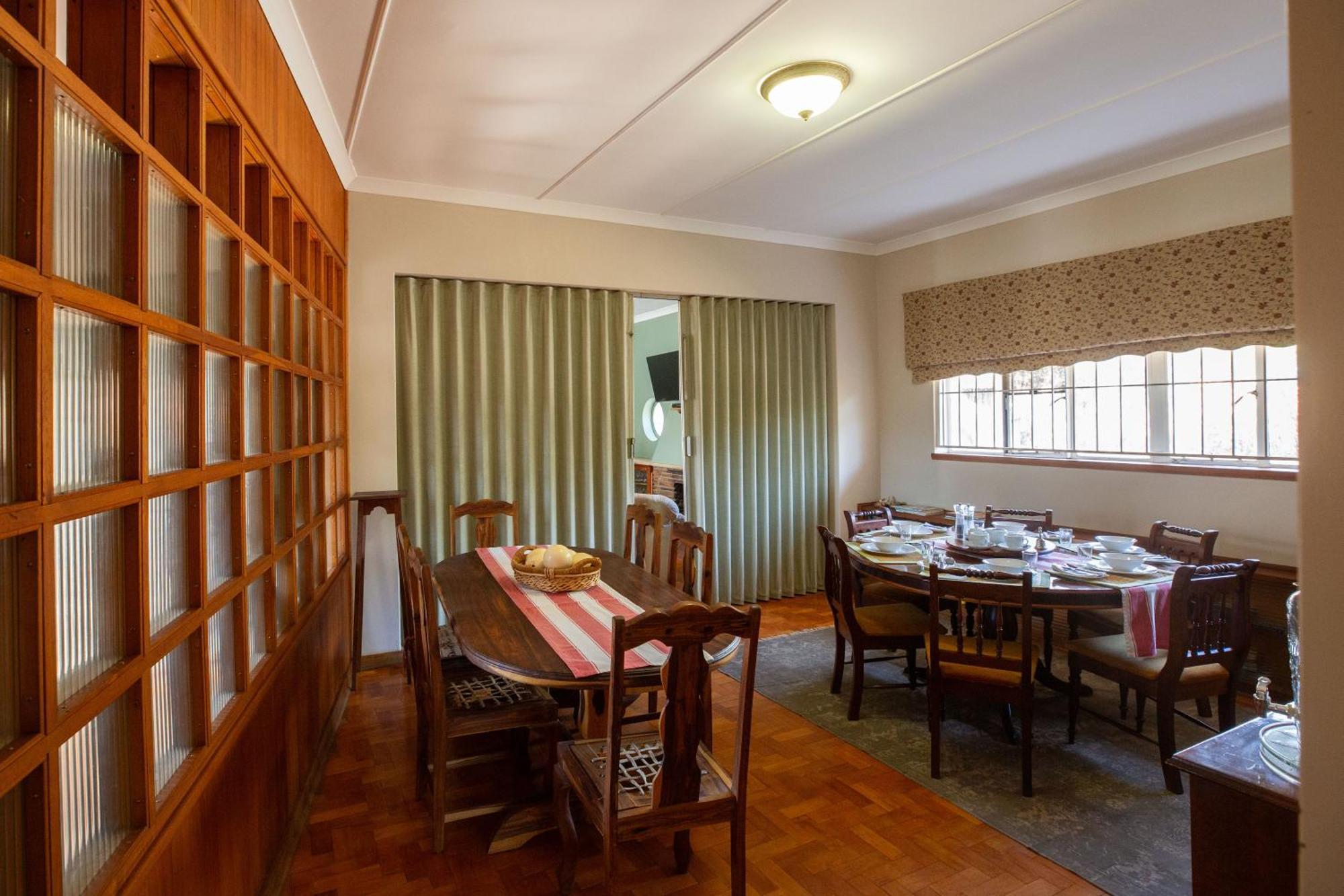 Gibson Place Vrede Luaran gambar